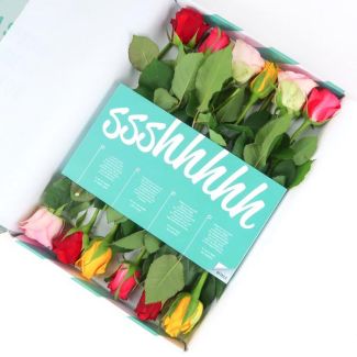 Briefkastenstrauß Rosen – 12 bunte Rosen, 32 cm Strauß Bunt und Fröhlich